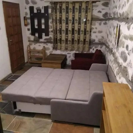 Велеви Къщи