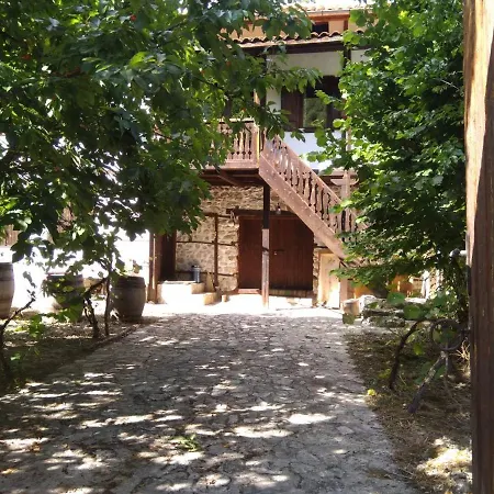 Holiday home Велеви Къщи *