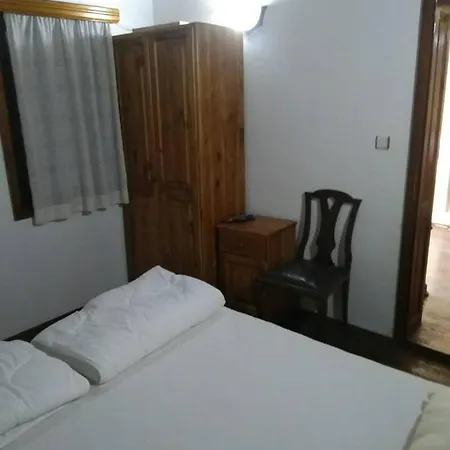 Велеви Къщи Holiday home *