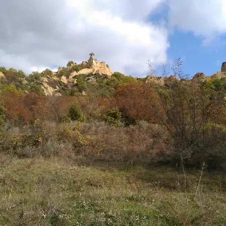 Holiday home Велеви Къщи Rozhen