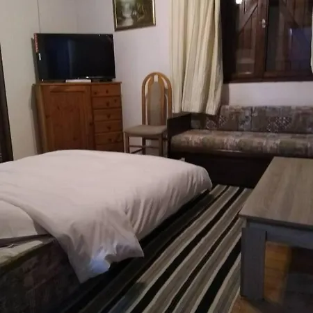 Велеви Къщи Holiday home Rozhen