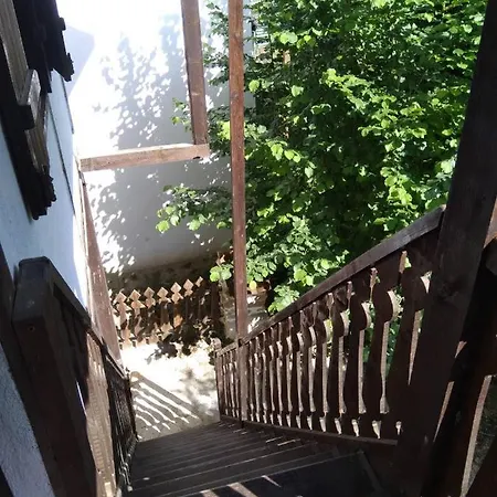 Велеви Къщи Holiday home Rozhen