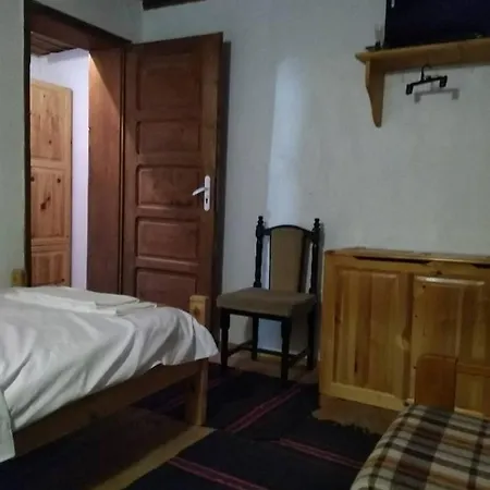 Велеви Къщи Holiday home Rozhen